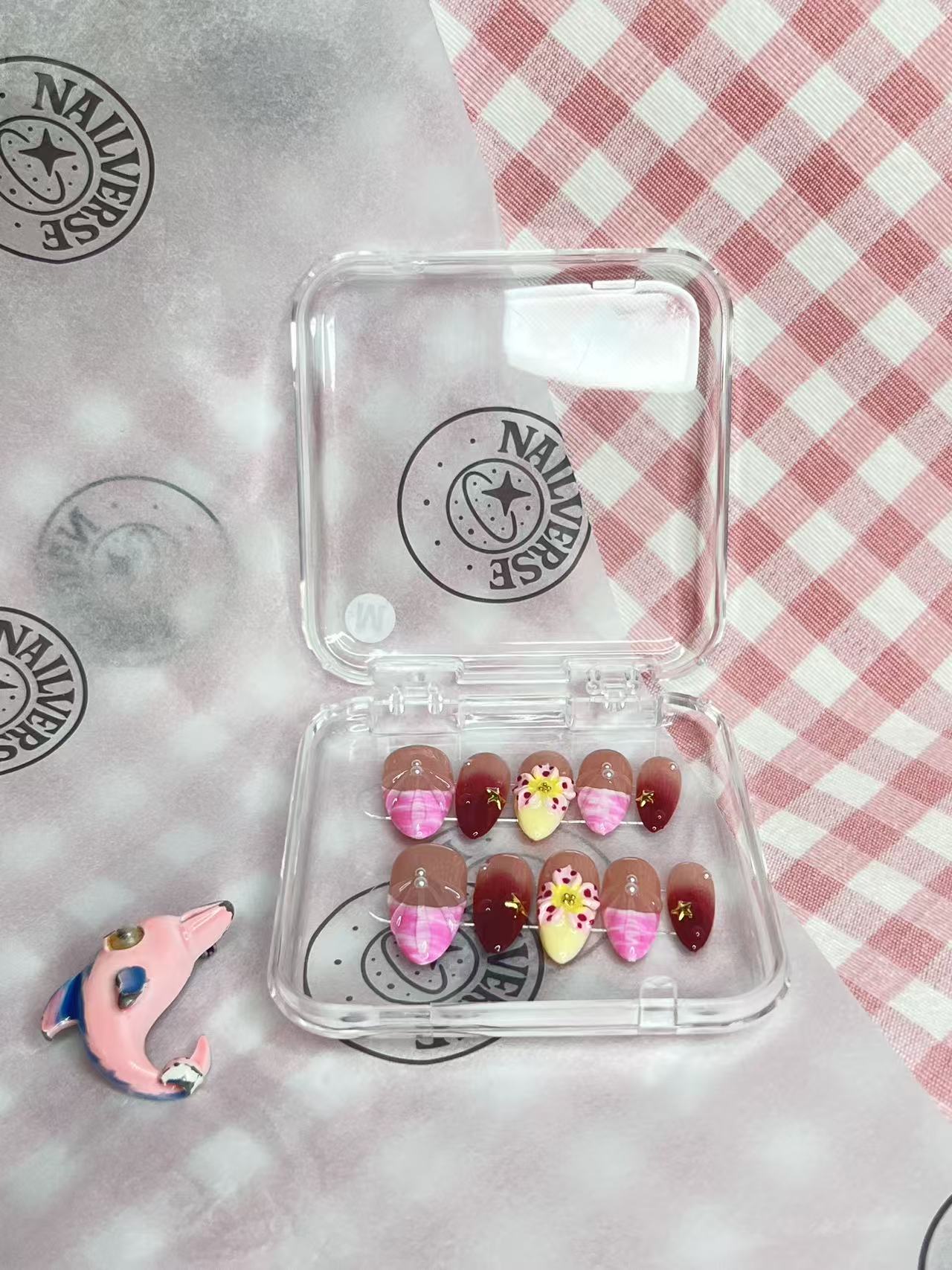 Berry Cream Delight – Sweet Gradient Floral Press-On Nails