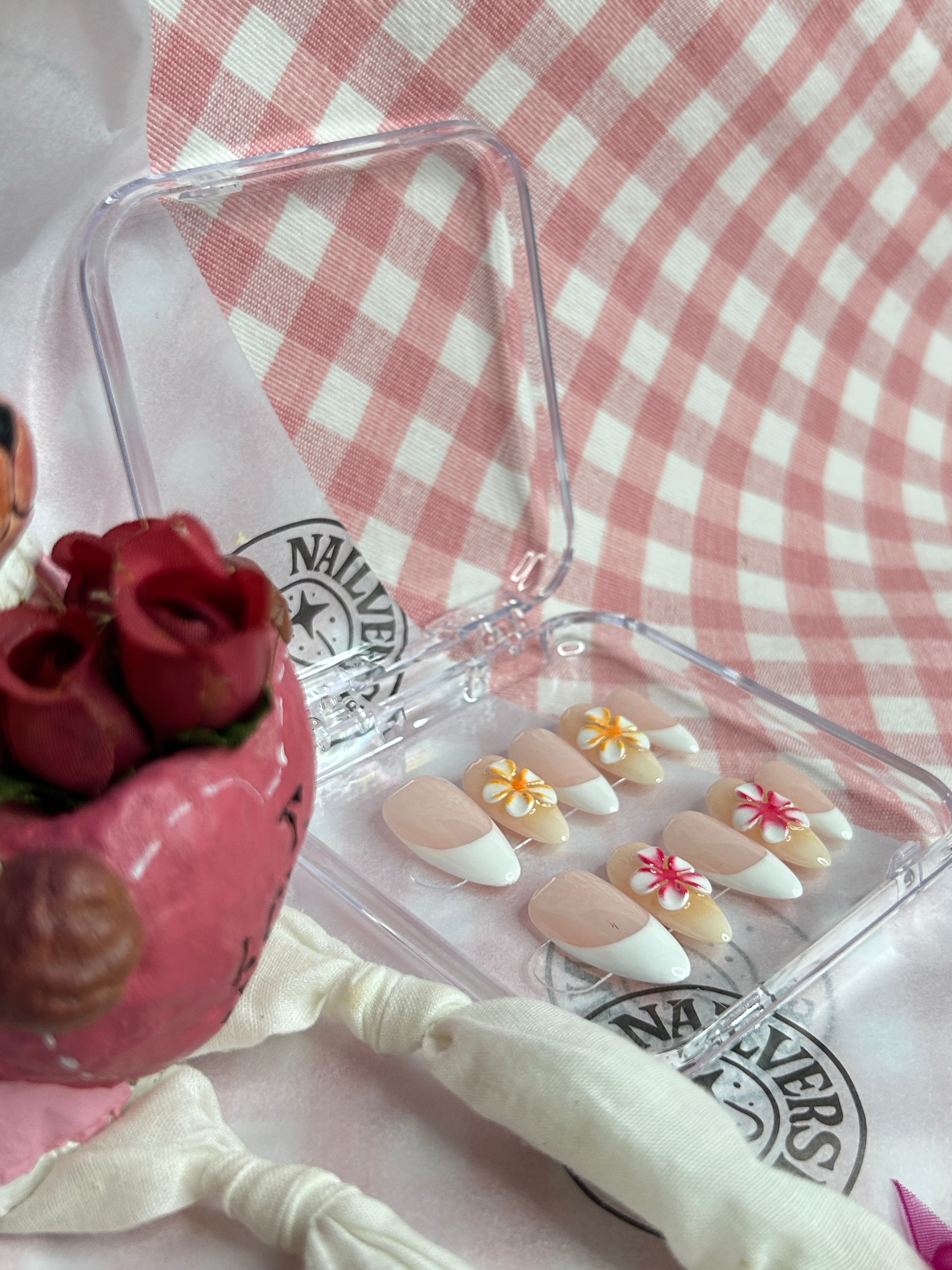 Creamy Daisy French Press-On Nails | Nude & White Floral Almond Nails