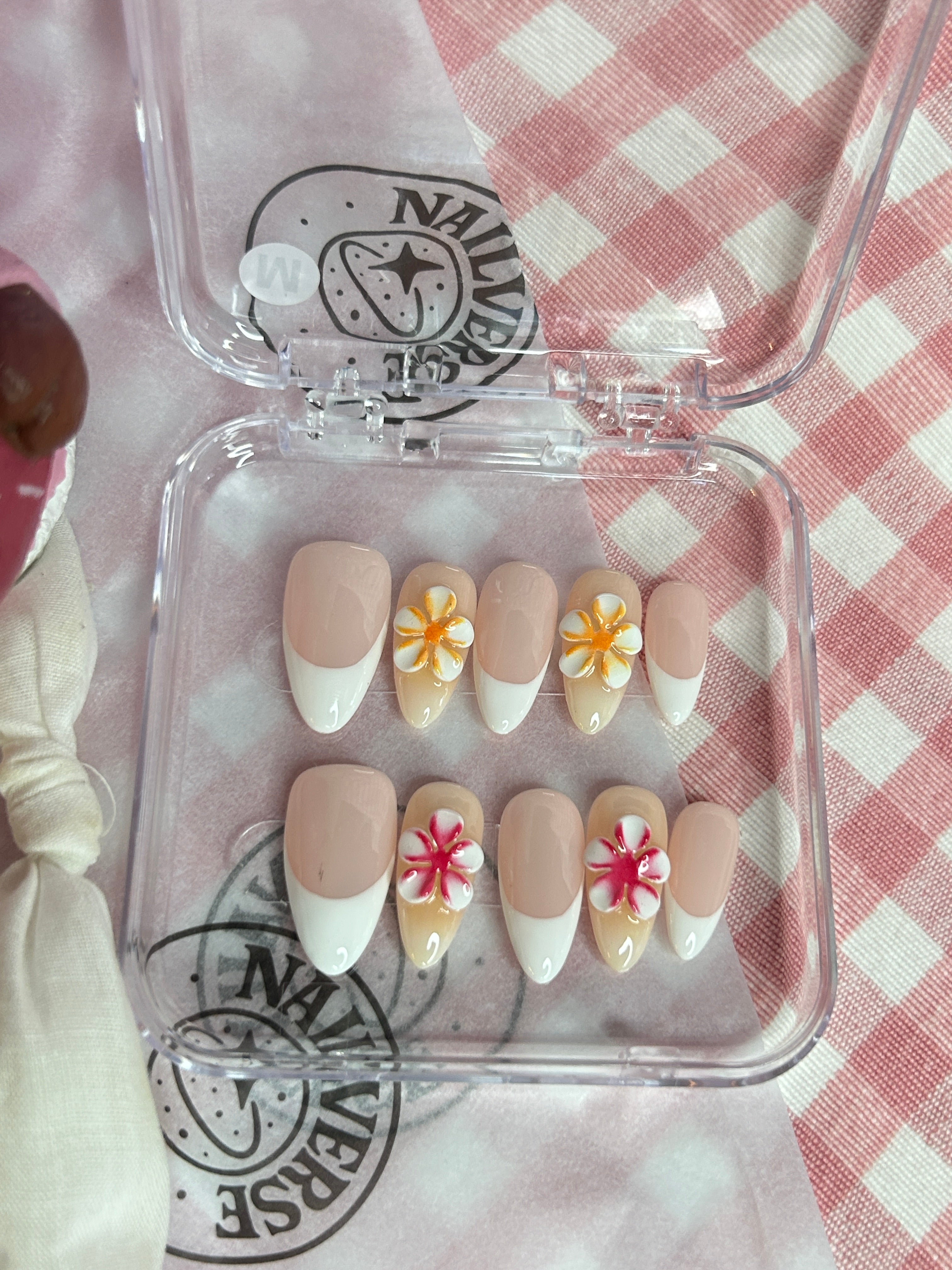 Creamy Daisy French Press-On Nails | Nude & White Floral Almond Nails